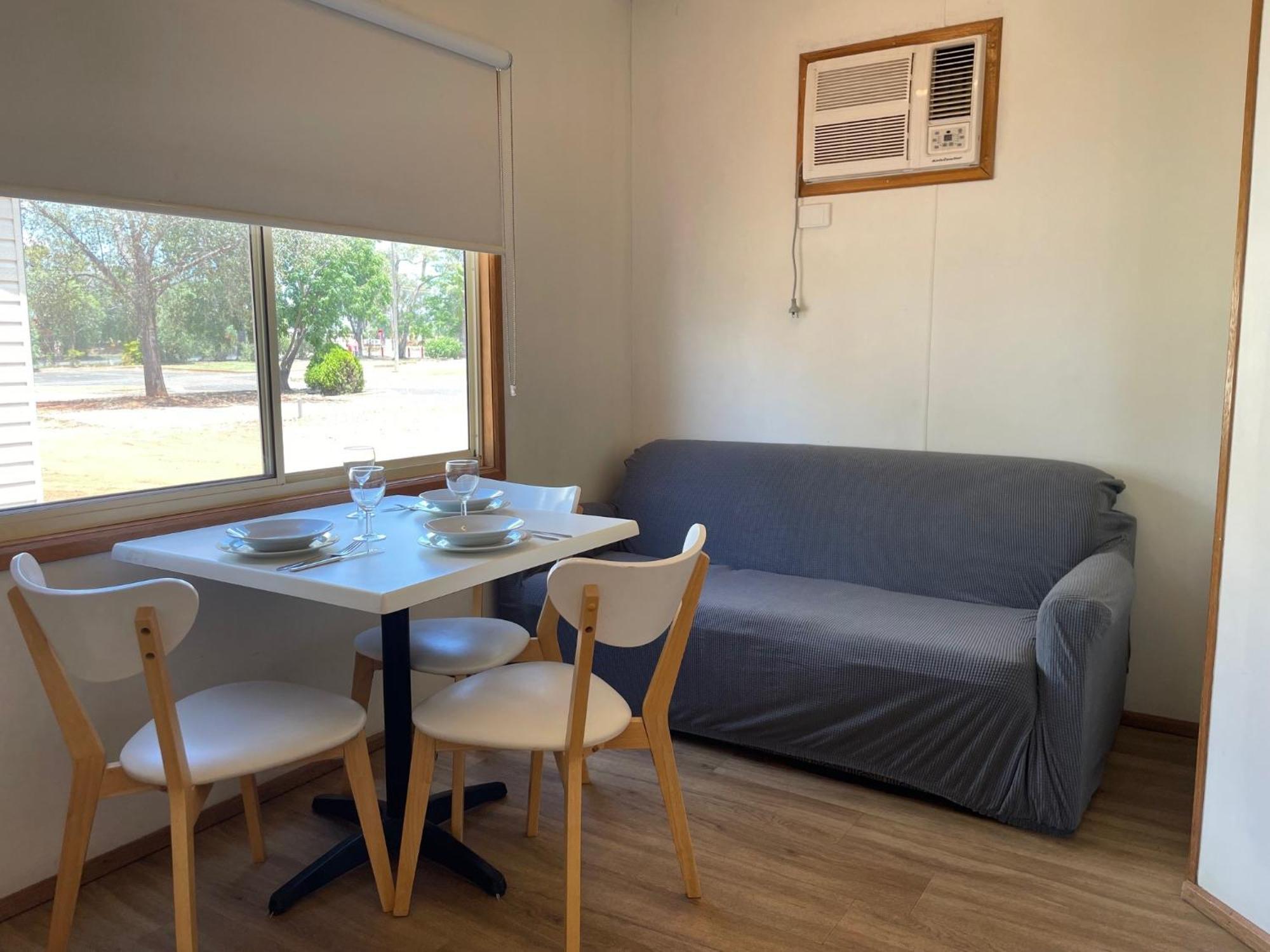 Cobar Caravan Park Kültér fotó
